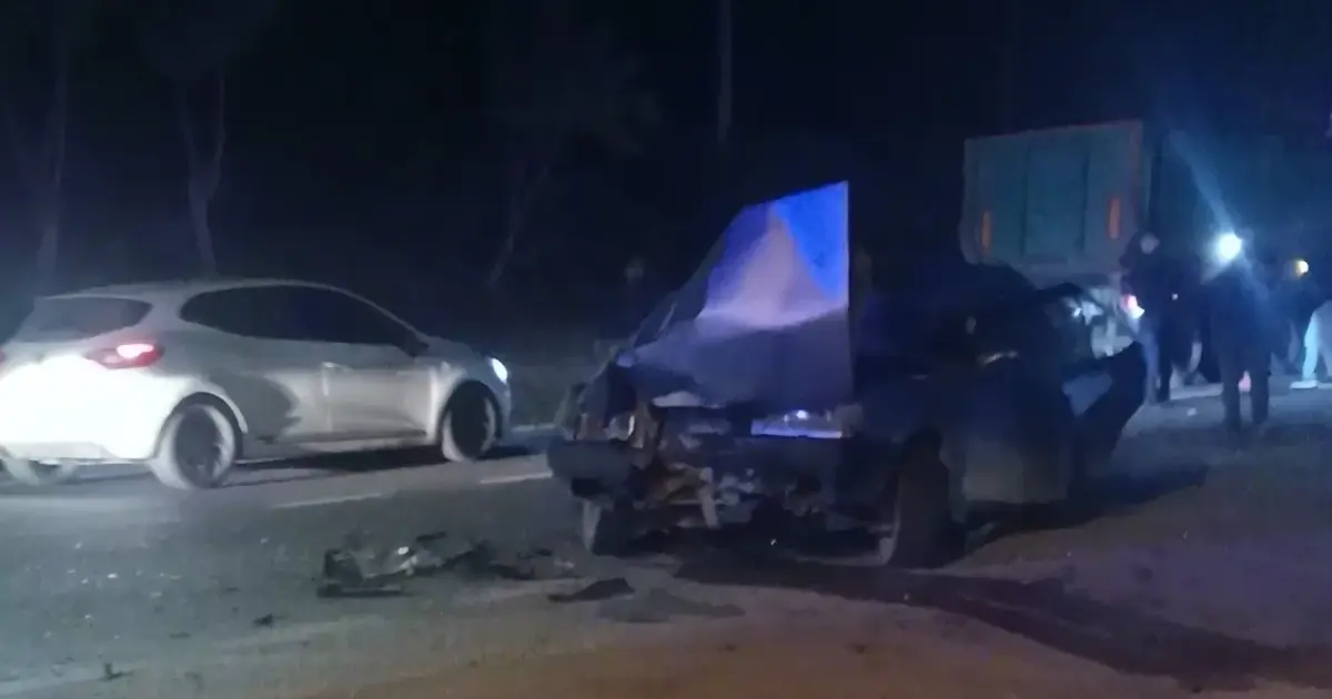 Düzce'de otomobil ile traktör çarpıştı: 5 yaralı