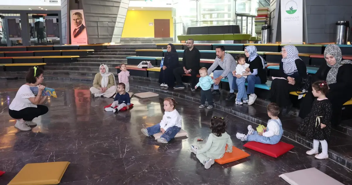 Osmangazi'de ebeveynler çocuklarıyla kitap okuma yollarını öğrendi