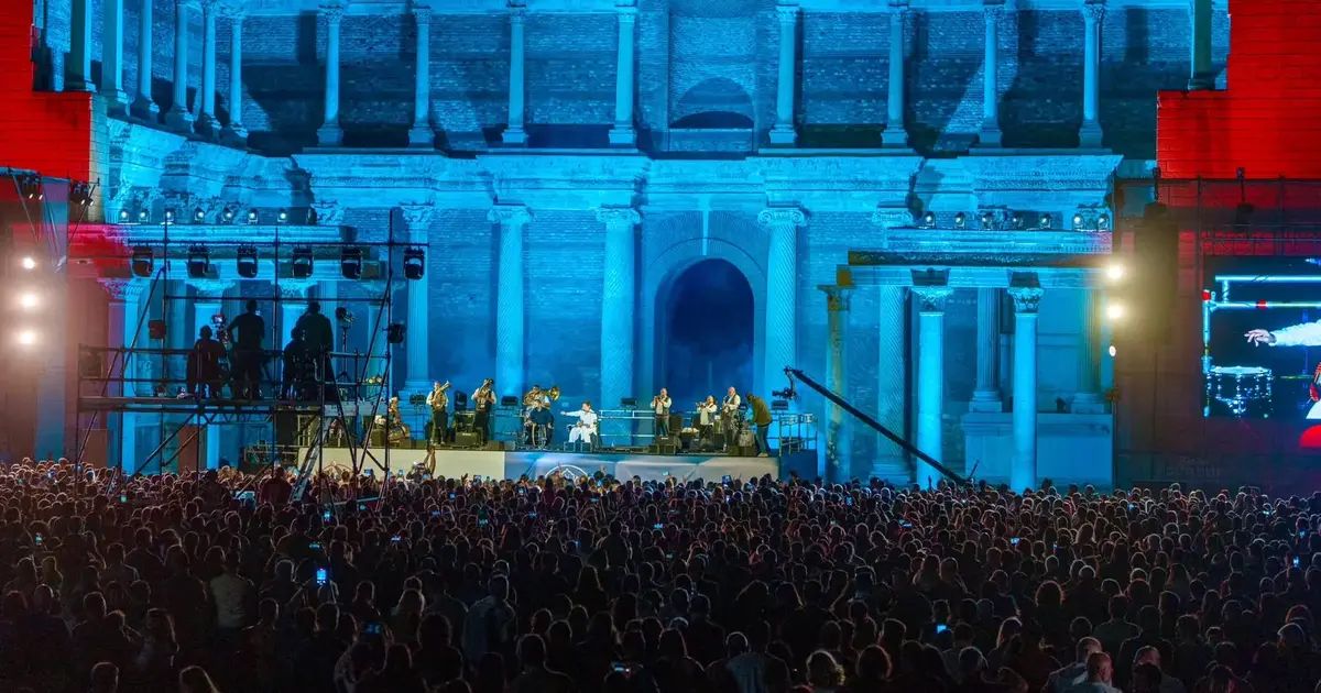 Sardes’te Goran Bregovic rüzgarı