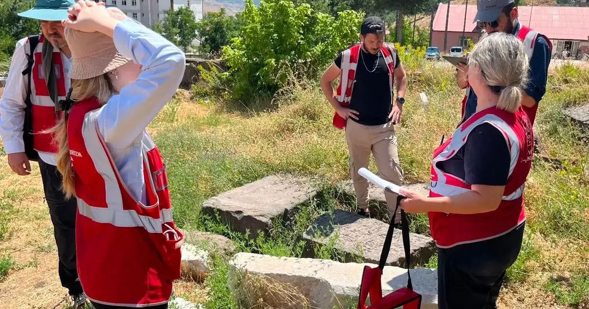 7 bin mezar taşı ve kitabe belgelendi... Taşlara kazınmış hafıza kayıt altında