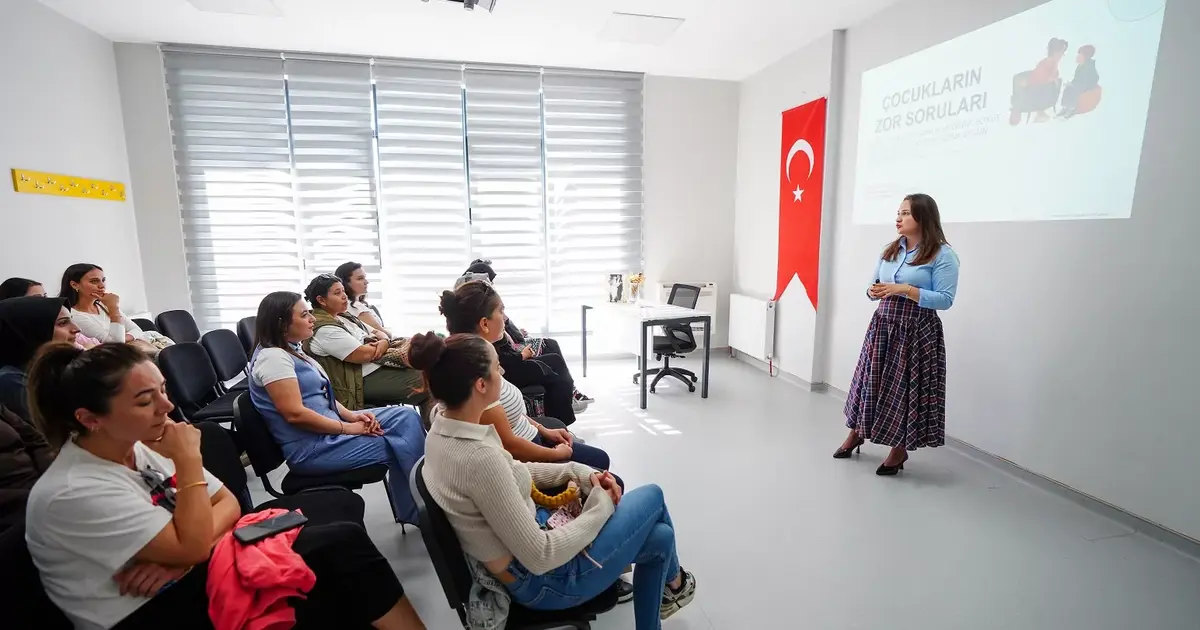 İstanbul Beylikdüzü'nde 'aile içi iletişim' eğitimlerle güçleniyor
