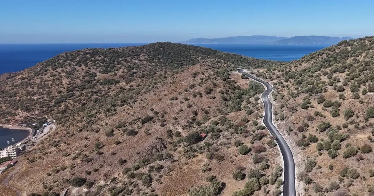İzmir'de Aliağa ve Foça’da yollar yenileniyor... İzmir’in kuzeyinde yol atağı