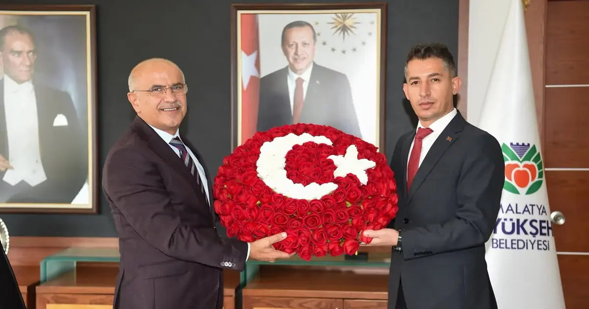 Malatyalı muhtarlardan Başkan Er'e hizmet teşekkürü