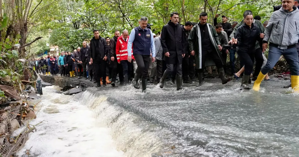 Bakan Kurum’dan Ayazağa’da sel açıklaması... Önce afetin izlerini kaldıracağız