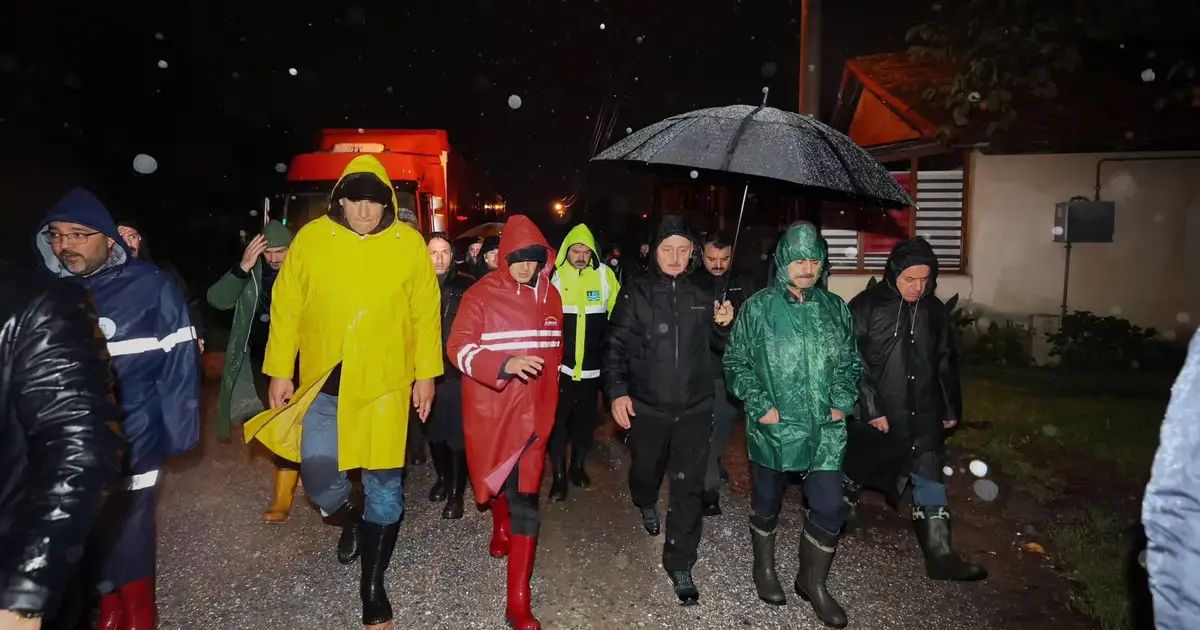 Kocaeli'de Vali Aktaş ve Başkan Büyükakın sahada