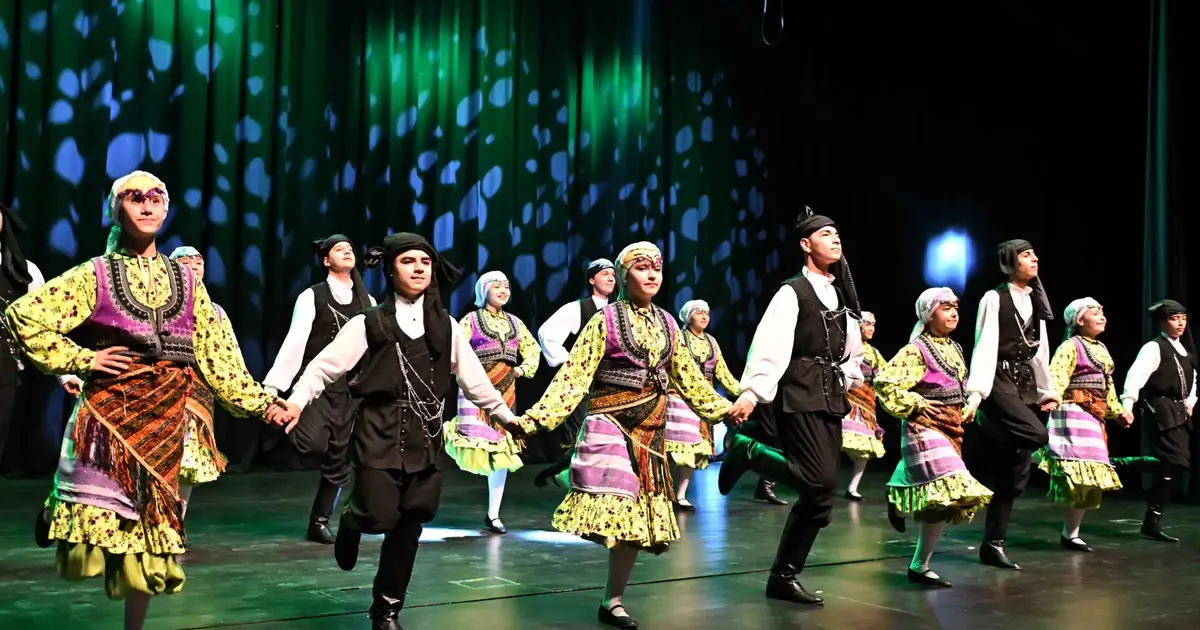 Muratpaşa’da yeni korist ve dansçılar aranıyor