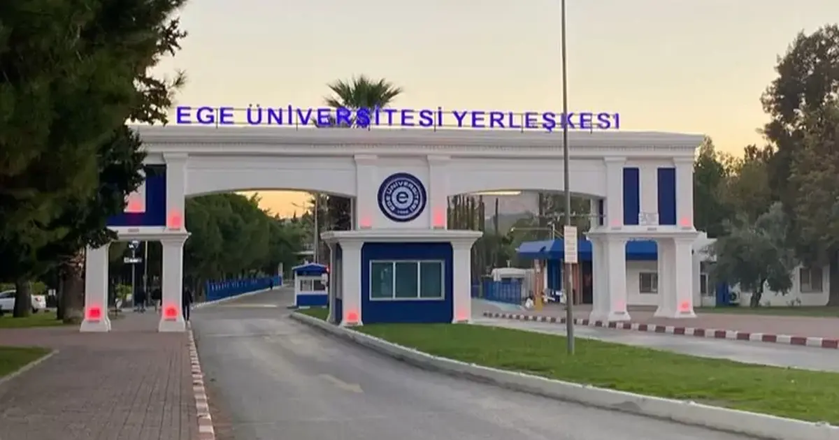 Ege Üniversitesi'nde sahipsiz köpek alarmı!