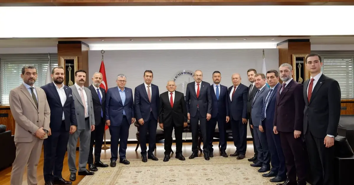 Kayseri Büyükşehir güven tazeleyen başkanları ağırladı