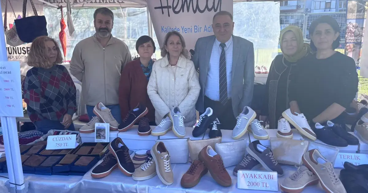 Manisa protokolünden Yunusemre HEM tanıtım standına ziyaret