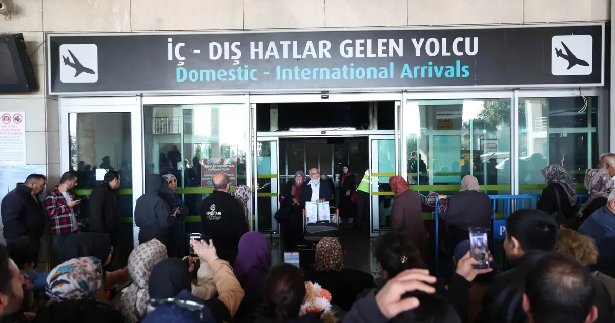 Vefa umresinde üçüncü kafile Konya'ya döndü