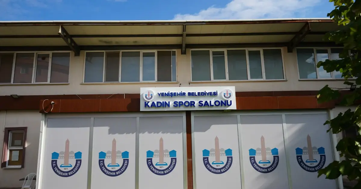 Bursa Yenişehir'de Kadın Spor Salonu yenilenen yüzüyle hizmette
