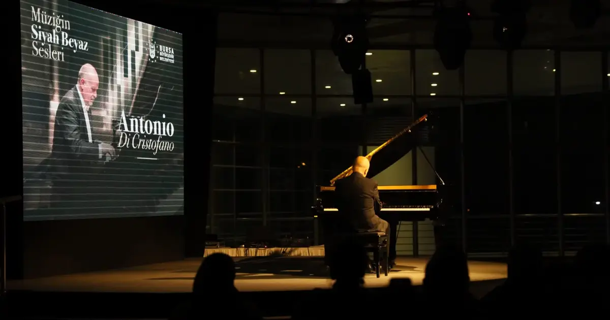 Dünyaca ünlü piyanist Antonio Di Cristofano Bursa’yı büyüledi