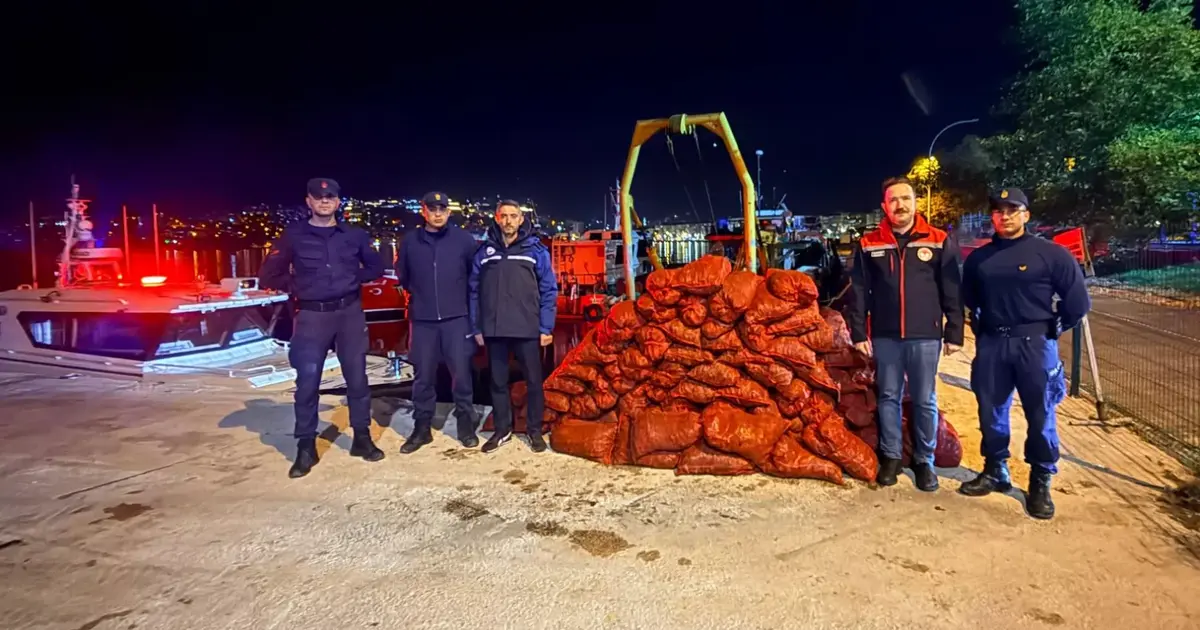 Bursa Gemlik’te 1,5 ton midyeye el konuldu