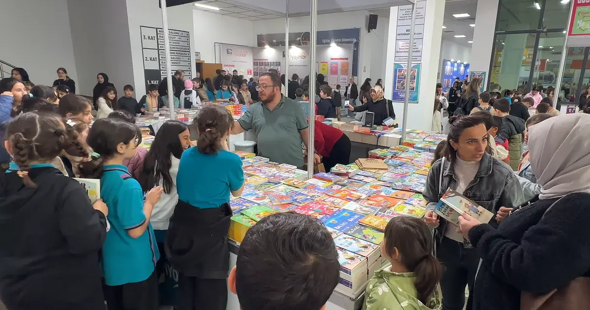 Çayırovalı kitapseverler, kitap günlerinden çok memnun