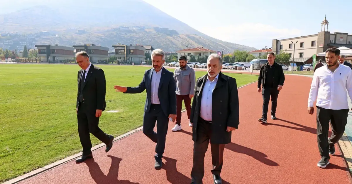 Kayseri Talas yamaç paraşütü iniş alanına tartan pist - Spor Haberleri