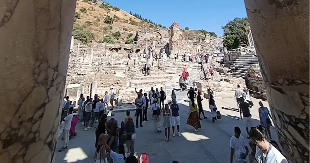 Yerli turist 3 ayda 155 milyar TL harcadı! Seyahat sayısı geriledi