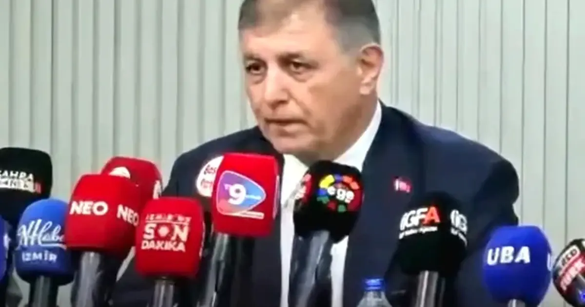 Başkan Tugay'dan esnaf buluşmasında iki önemli mesaj