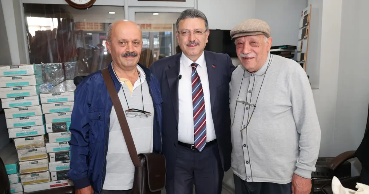 Trabzon'da Başkan Genç esnaf ve vatandaşlarla buluştu