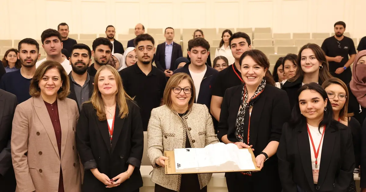 Başkan Şahin’den mimar adaylarına: Kendinizi dünyaya hazırlayın