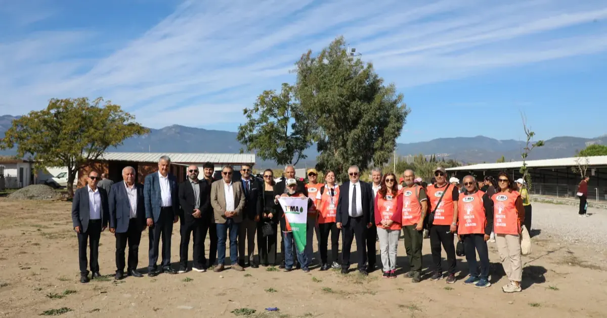 Balıkesi Edremit'te fidanlar toprakla buluştu - Gündem Haberleri