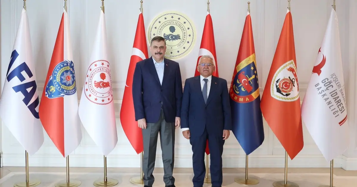 Memduh Büyükkılıç'tan Bakan Çiftçi'ye ziyaret - Gündem Haberleri