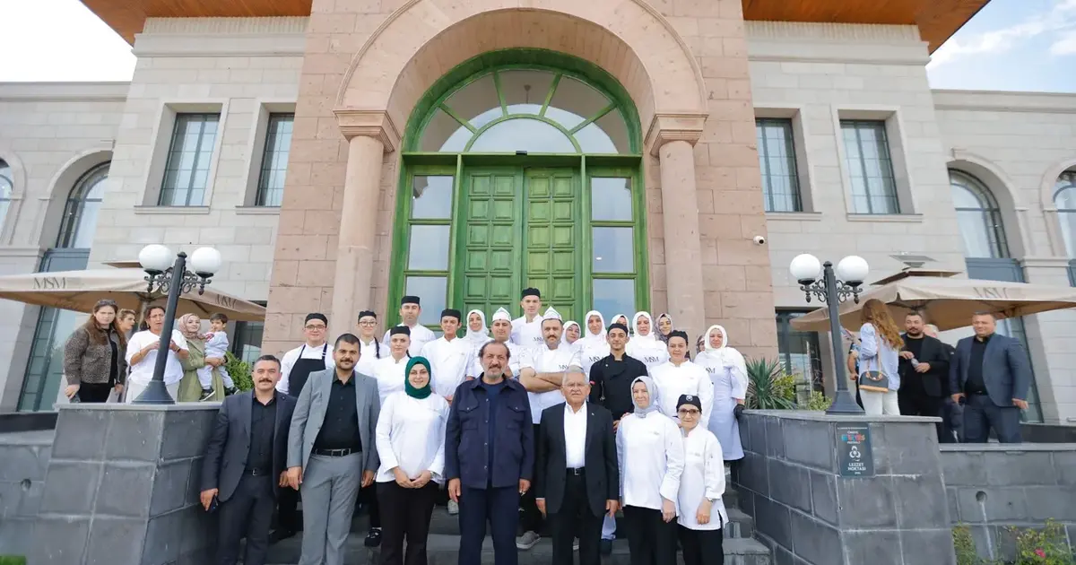 MasterChef'lerden Başkan Büyükkılıç'a övgü