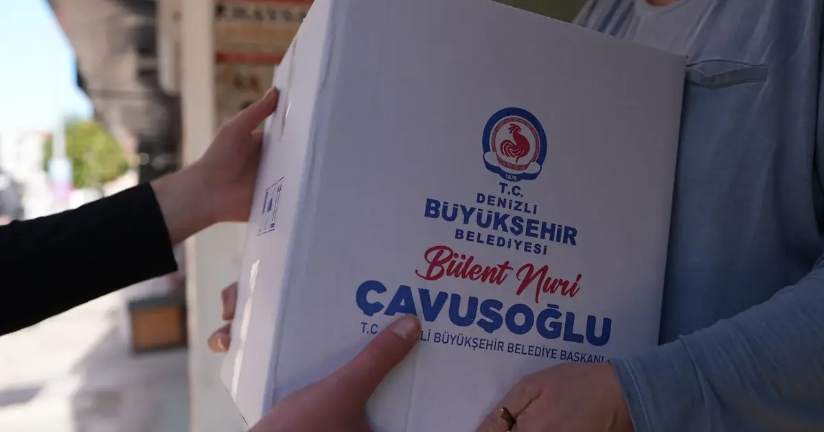 Denizli’de gıda kolisi desteği devam ediyor