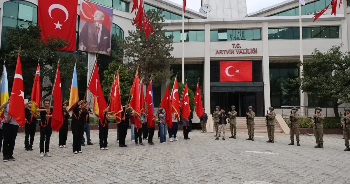 Artvin'de 29 Ekim Cumhuriyet Bayramı kutlanıyor
