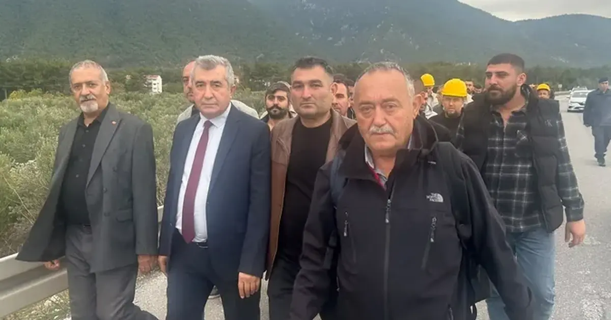 Manisa Soma’da madencilerin yürüyüşünde Jandarma engeli