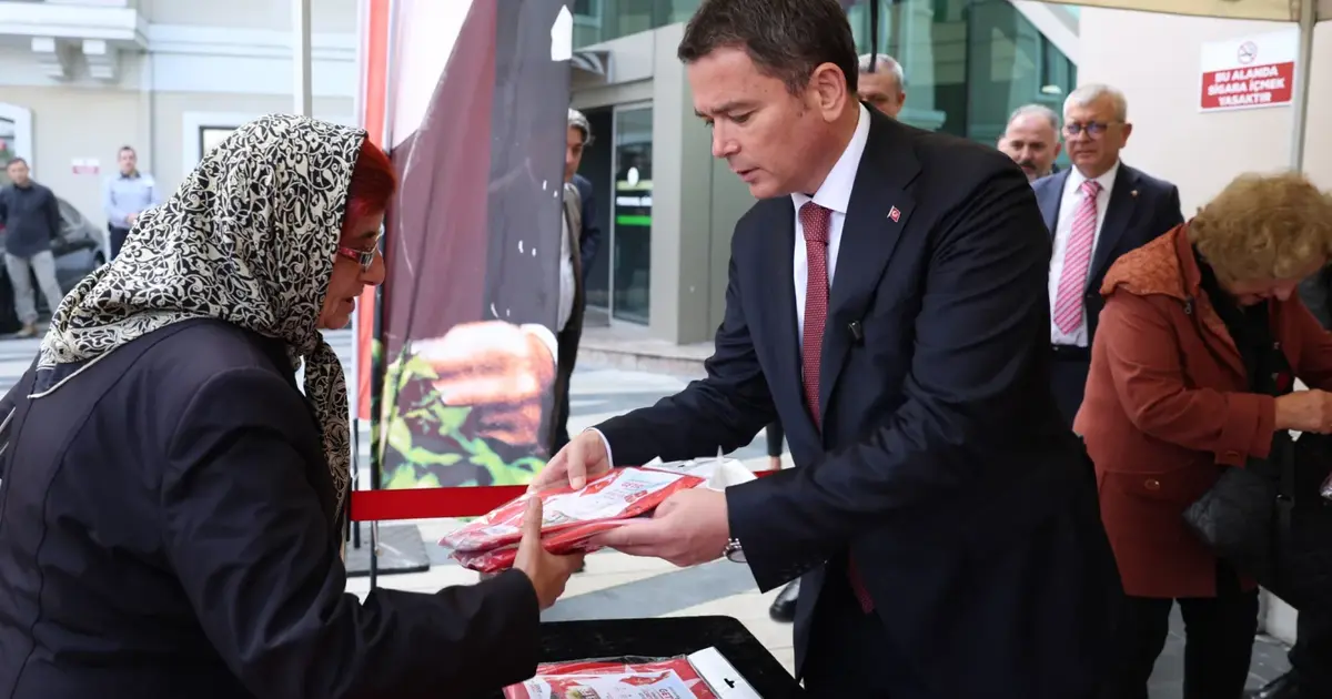 Bursa Osmangazi’de bayrak sevgisi farkındalıkla buluştu