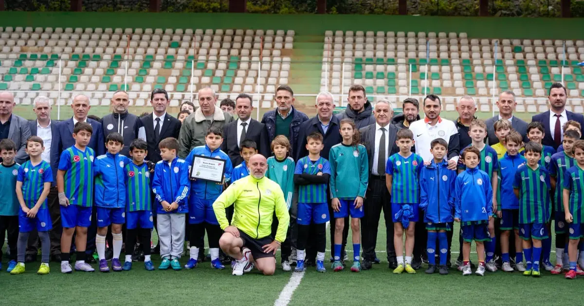 Çaykur Rizespor futbol şenliği coşkusu