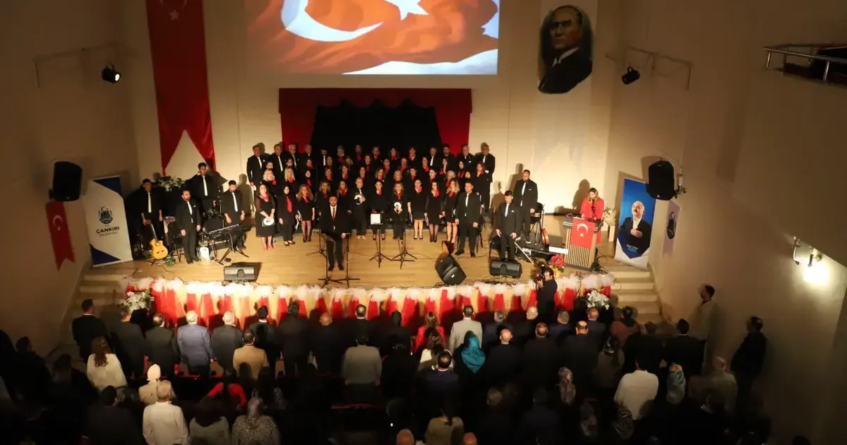 Cumhuriyet coşkusu türkülerle sahneye taşındı